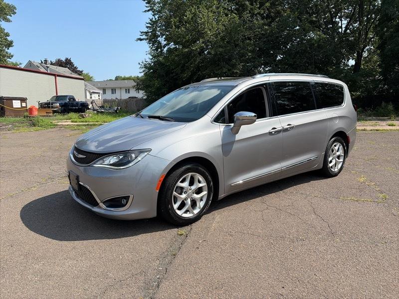 Chrysler Pacifica Limited 2020