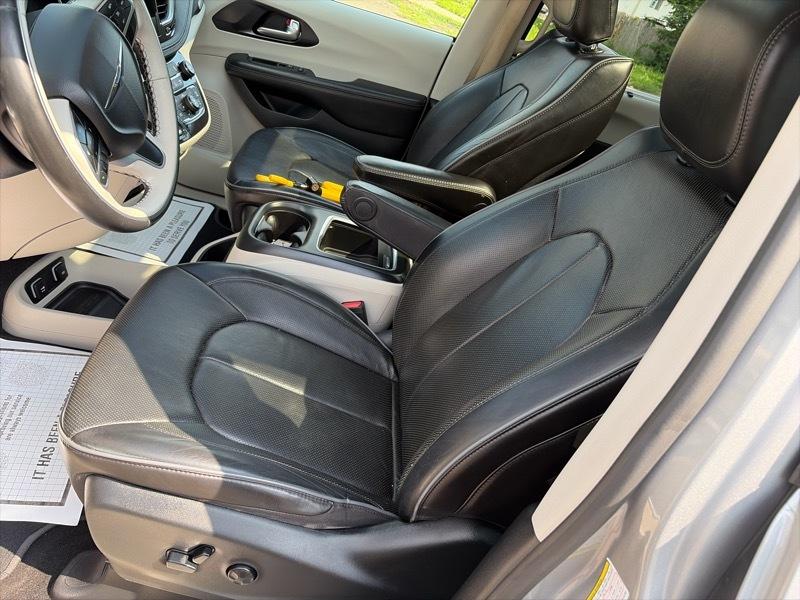 Chrysler Pacifica Limited 2020