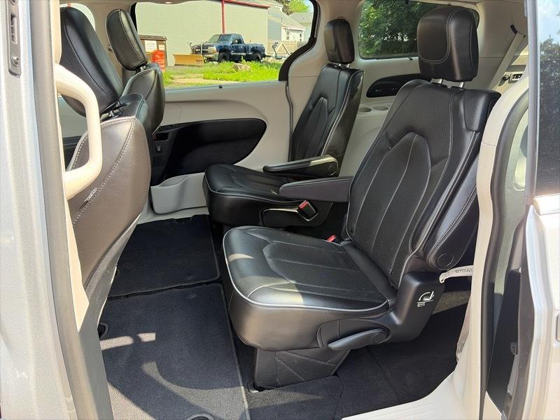 Chrysler Pacifica Limited 2020