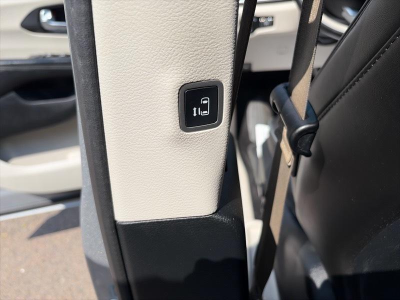 Chrysler Pacifica Limited 2020