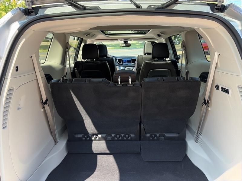 Chrysler Pacifica Limited 2020