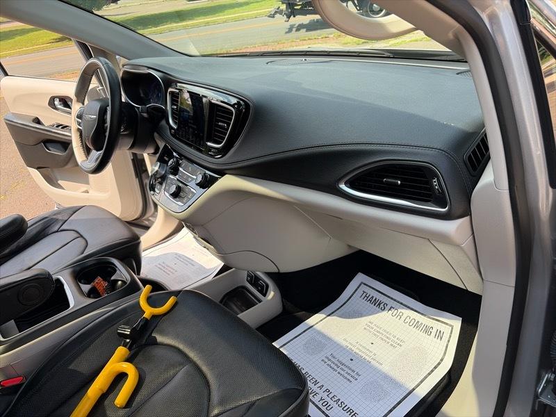 Chrysler Pacifica Limited 2020