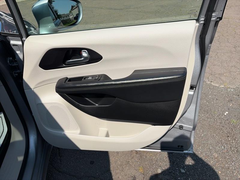 Chrysler Pacifica Limited 2020