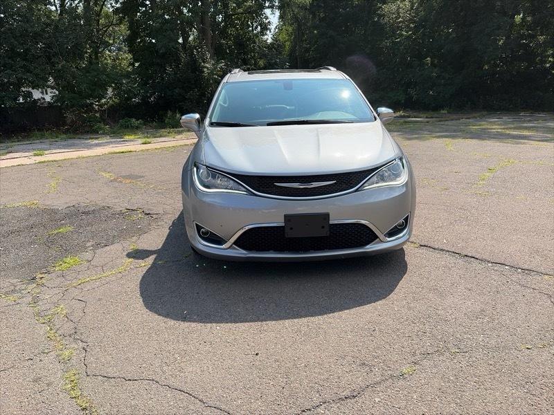 Chrysler Pacifica Limited 2020
