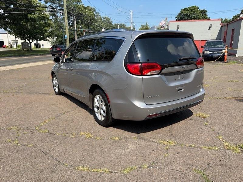 Chrysler Pacifica Limited 2020