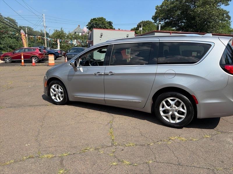 Chrysler Pacifica Limited 2020