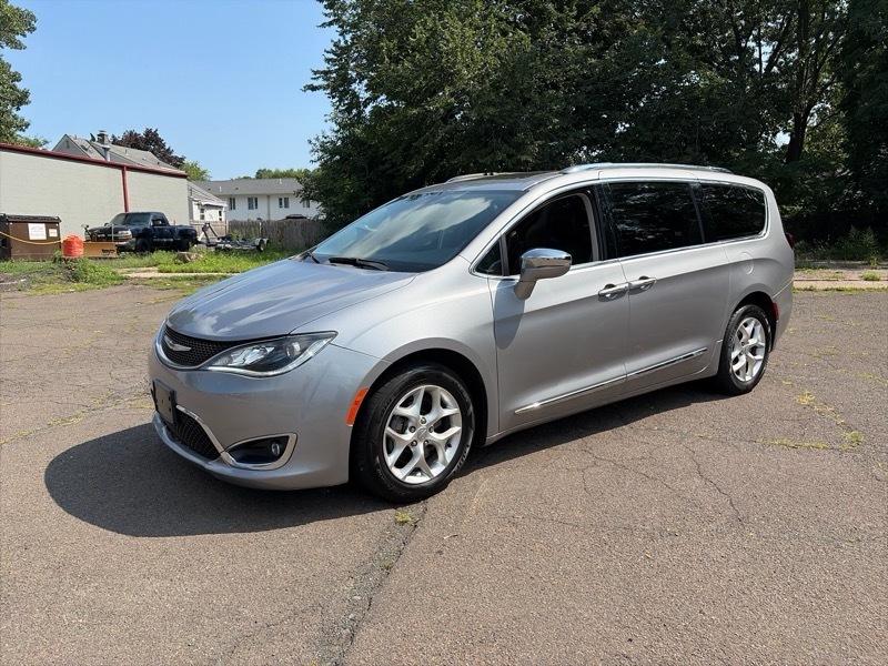 Chrysler Pacifica Limited 2020