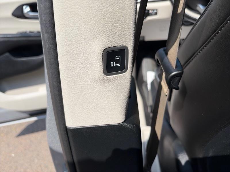 Chrysler Pacifica Limited 2020