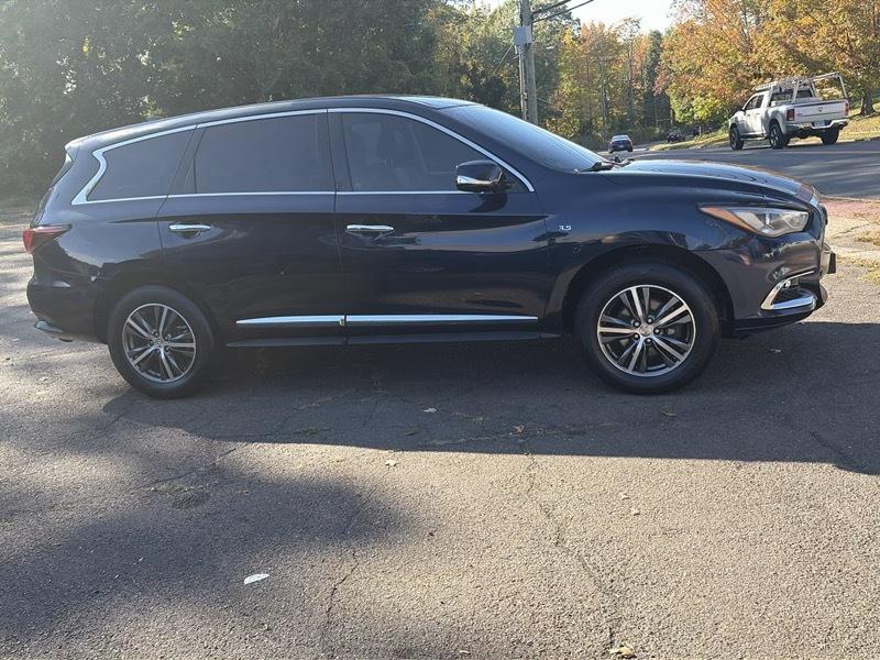 Infiniti QX60 Base 4D SUV AWD 2017