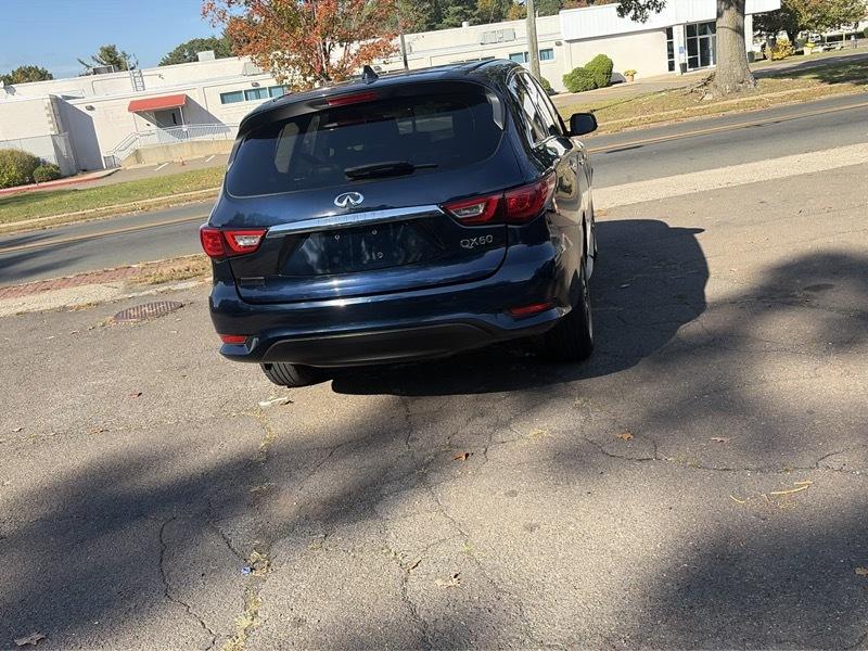 Infiniti QX60 Base 4D SUV AWD 2017