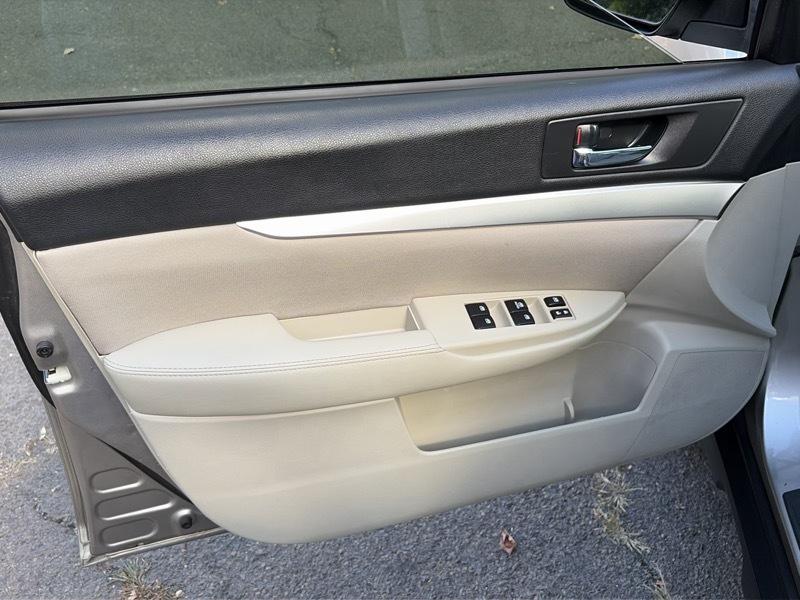 Subaru Outback 2.5i 2014