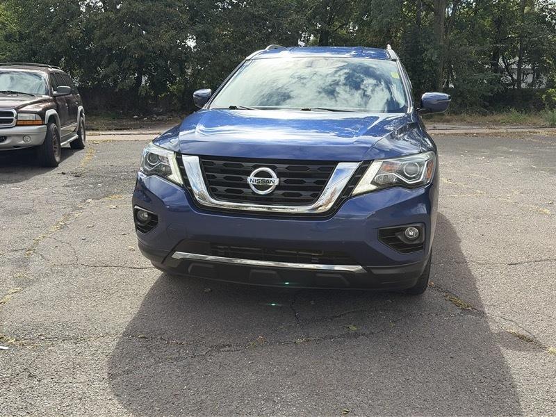 Nissan Pathfinder Platinum 4WD 2018