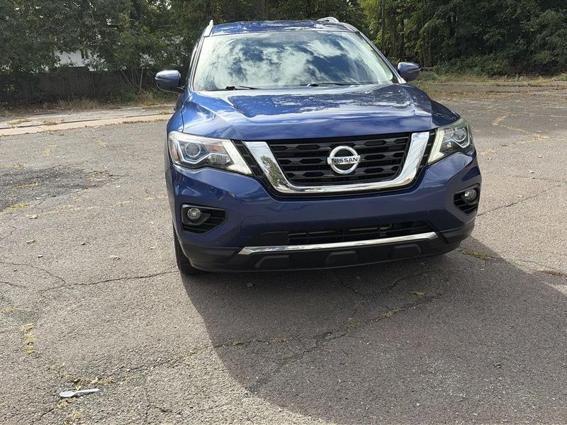 Nissan Pathfinder Platinum 4WD 2018
