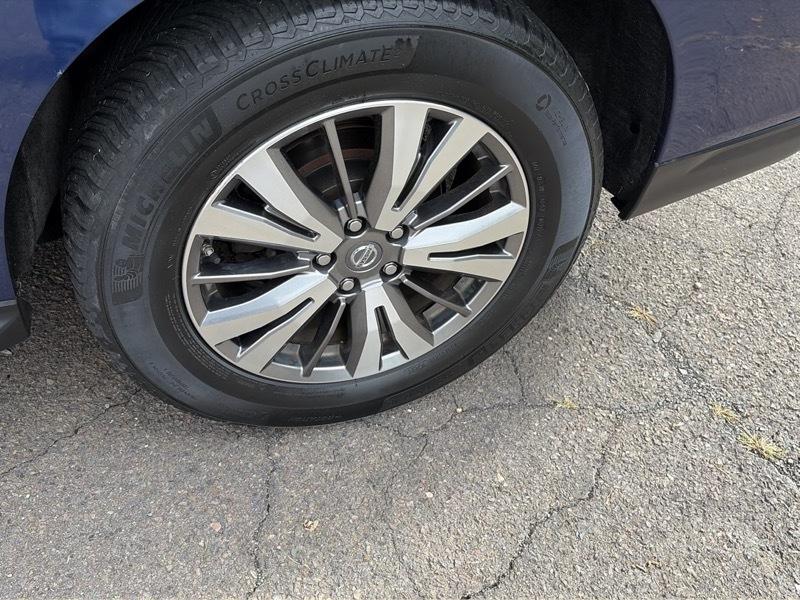 Nissan Pathfinder Platinum 4WD 2018