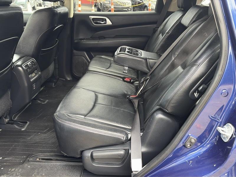 Nissan Pathfinder Platinum 4WD 2018