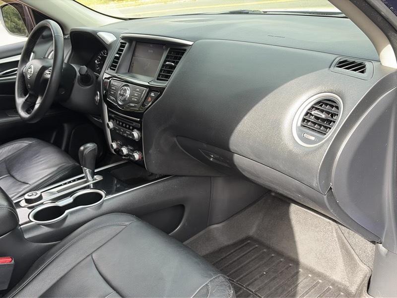 Nissan Pathfinder Platinum 4WD 2018