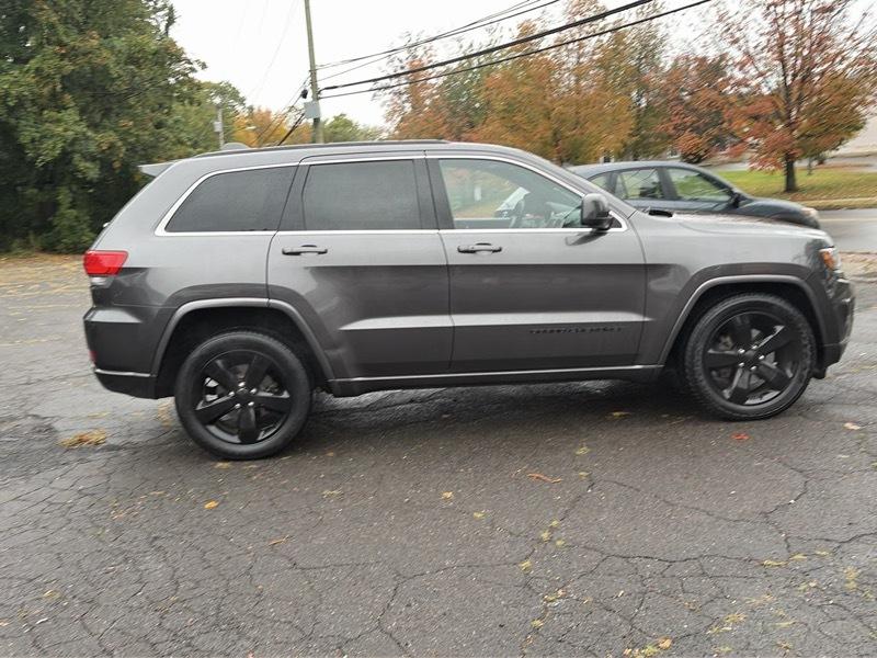 Jeep Grand Cherokee Laredo 4WD 2015