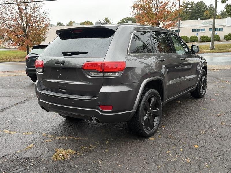 Jeep Grand Cherokee Laredo 4WD 2015