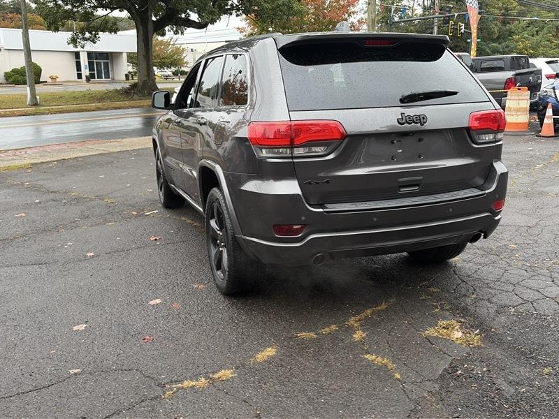 Jeep Grand Cherokee Laredo 4WD 2015