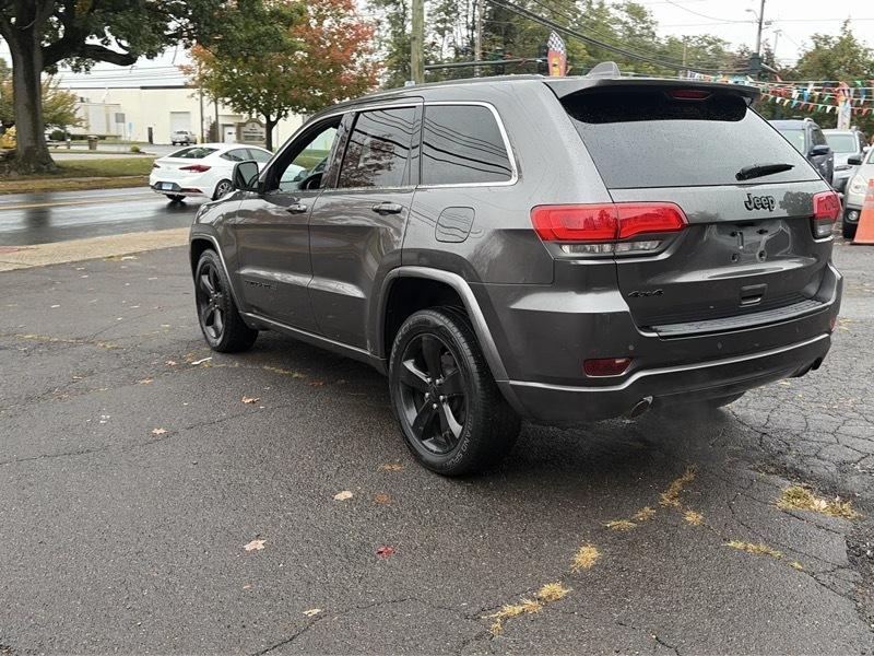 Jeep Grand Cherokee Laredo 4WD 2015