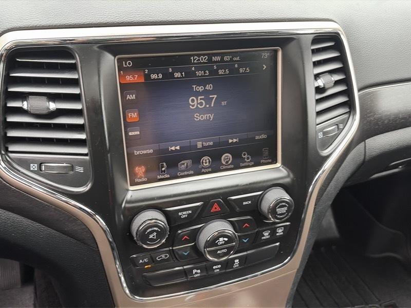 Jeep Grand Cherokee Laredo 4WD 2015