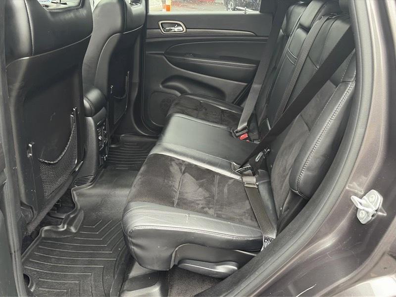 Jeep Grand Cherokee Laredo 4WD 2015