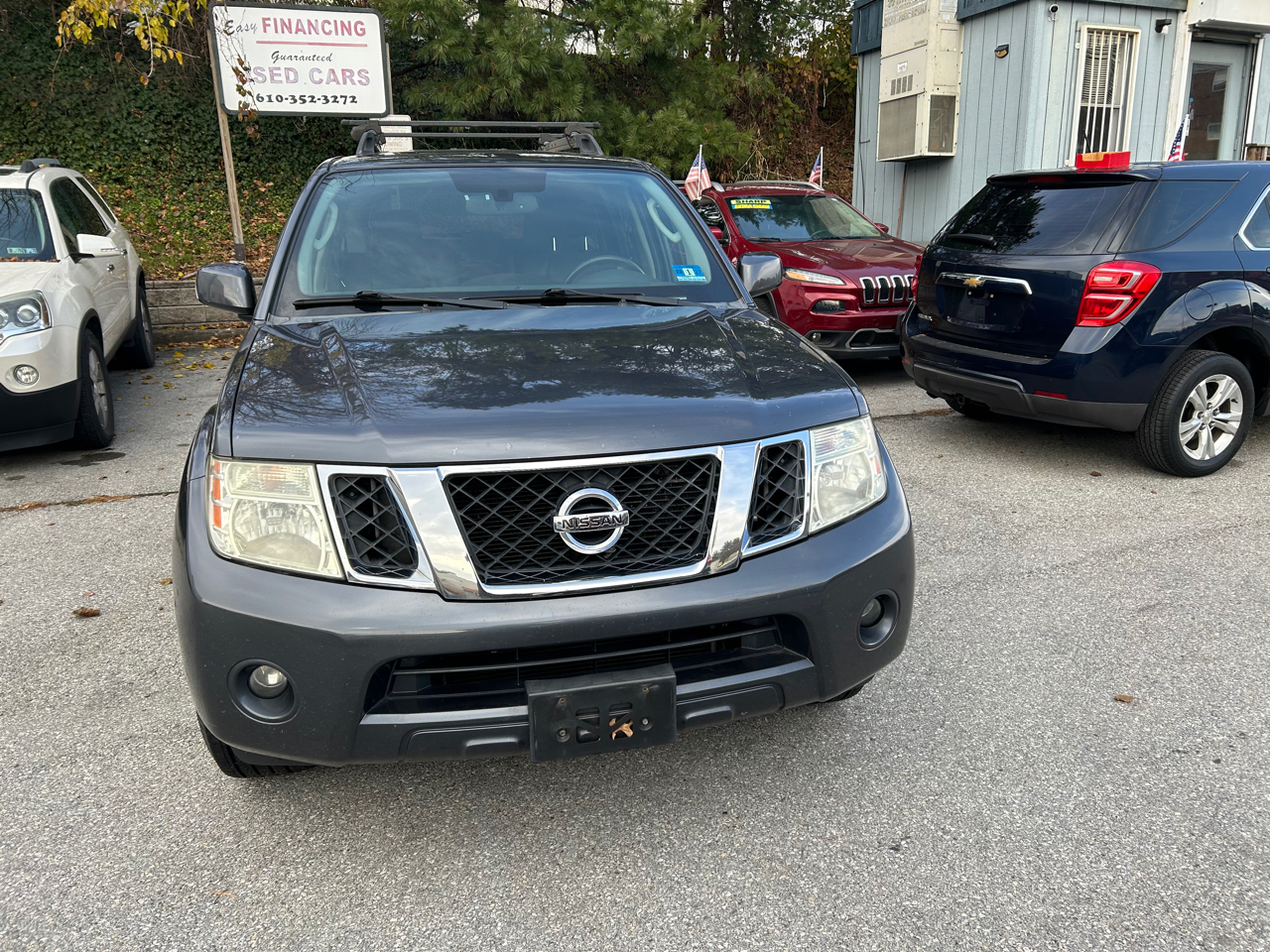 Nissan Pathfinder LE 4WD 2012
