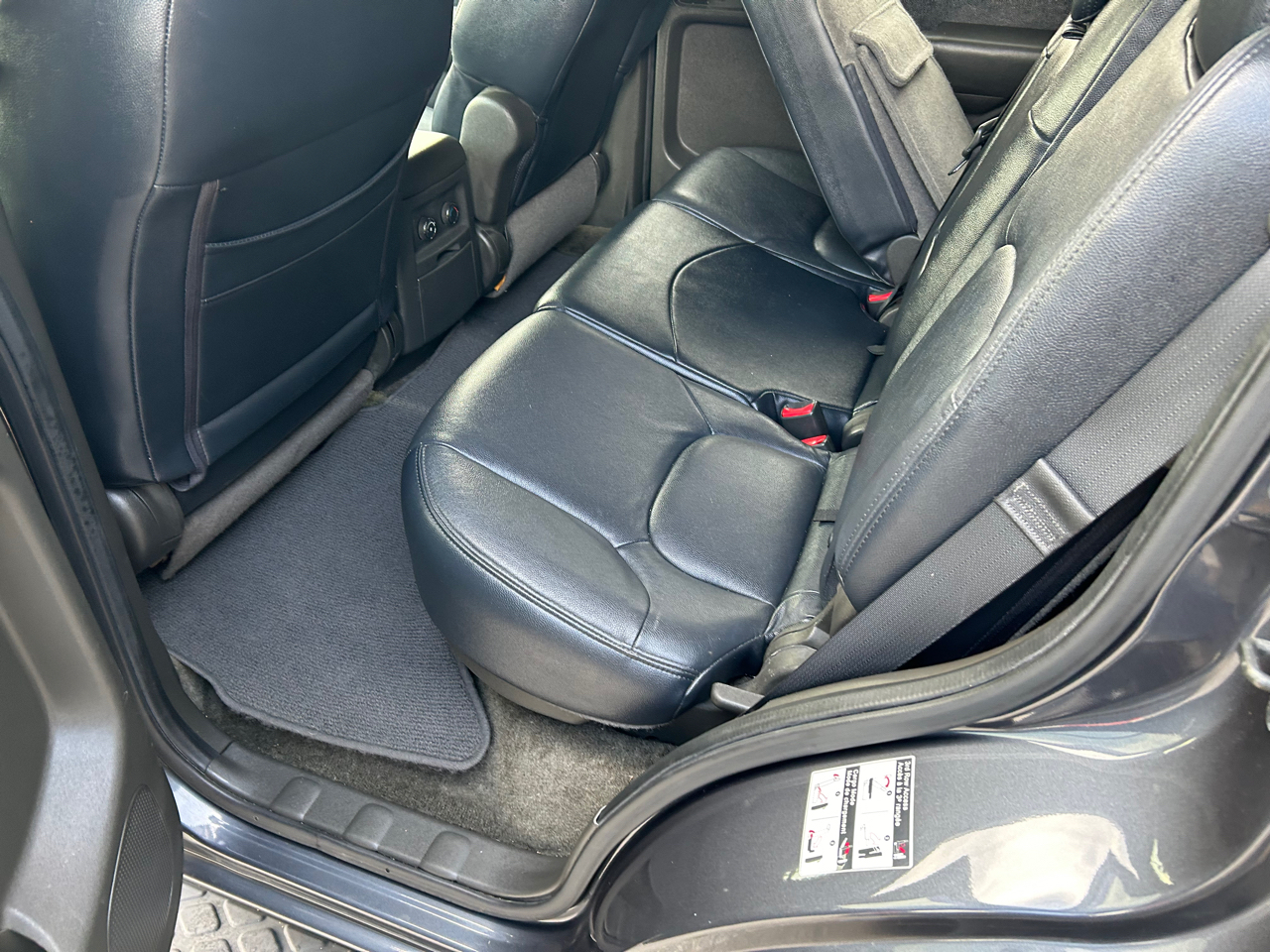 Nissan Pathfinder LE 4WD 2012