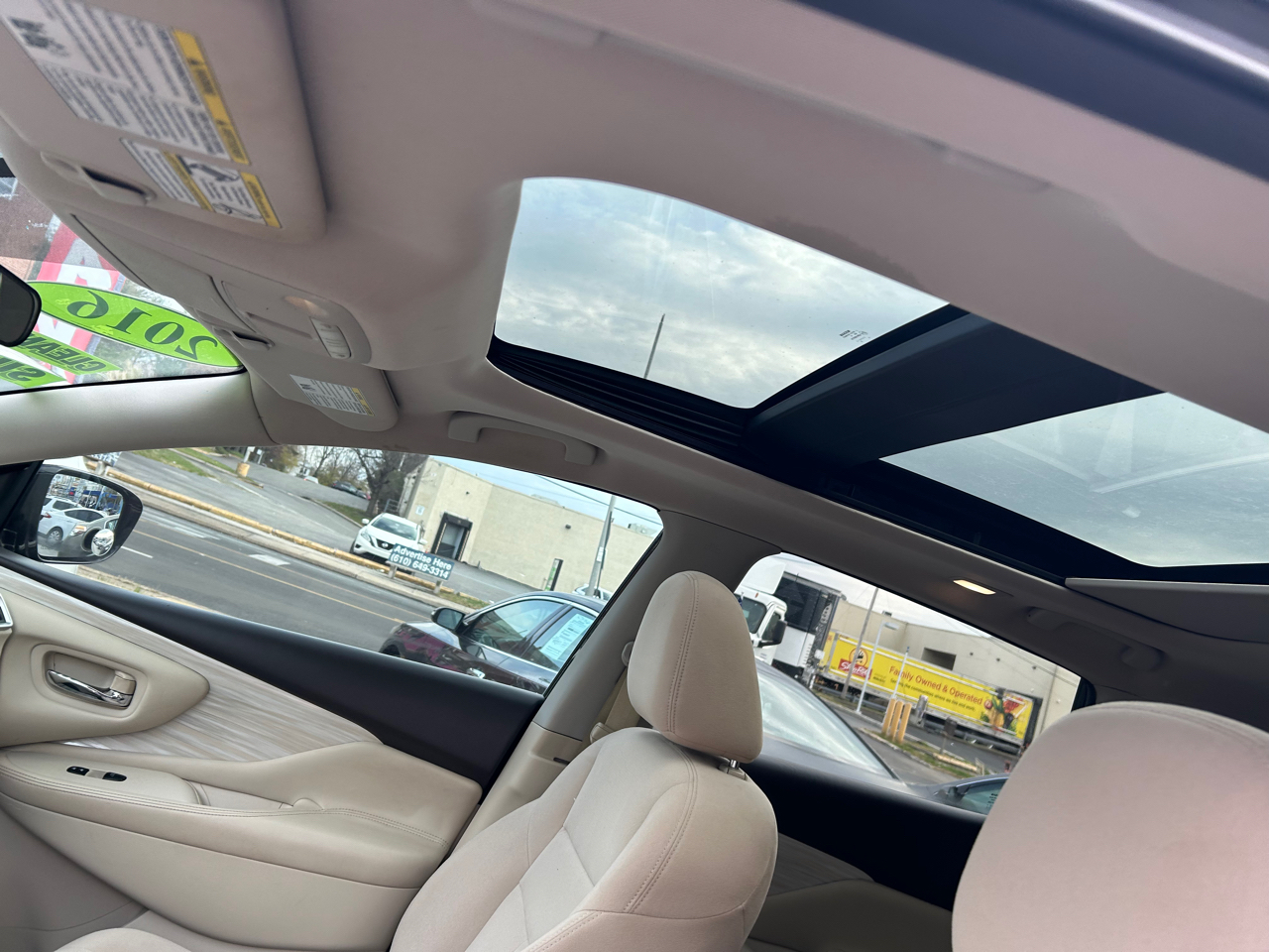 2016 Nissan Murano SV photo 2