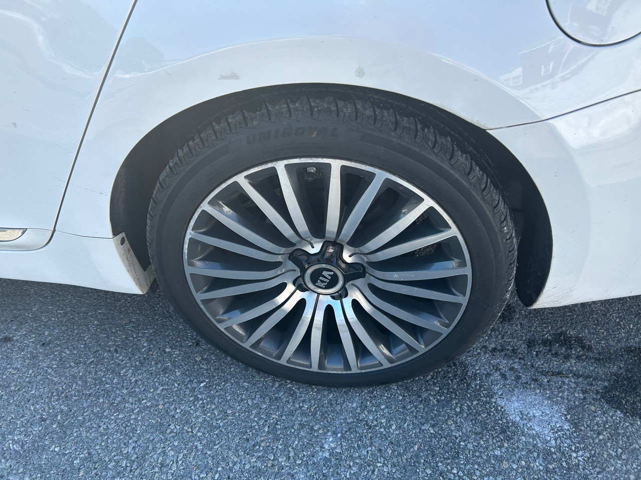 Kia Cadenza Premium 2015