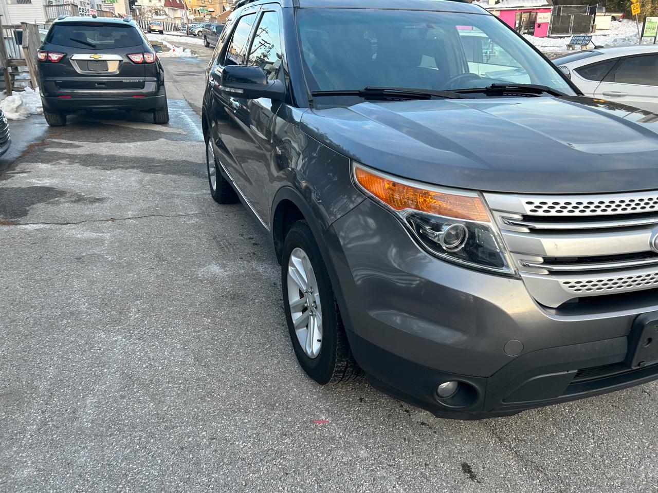 Ford Explorer XLT 4WD 2012