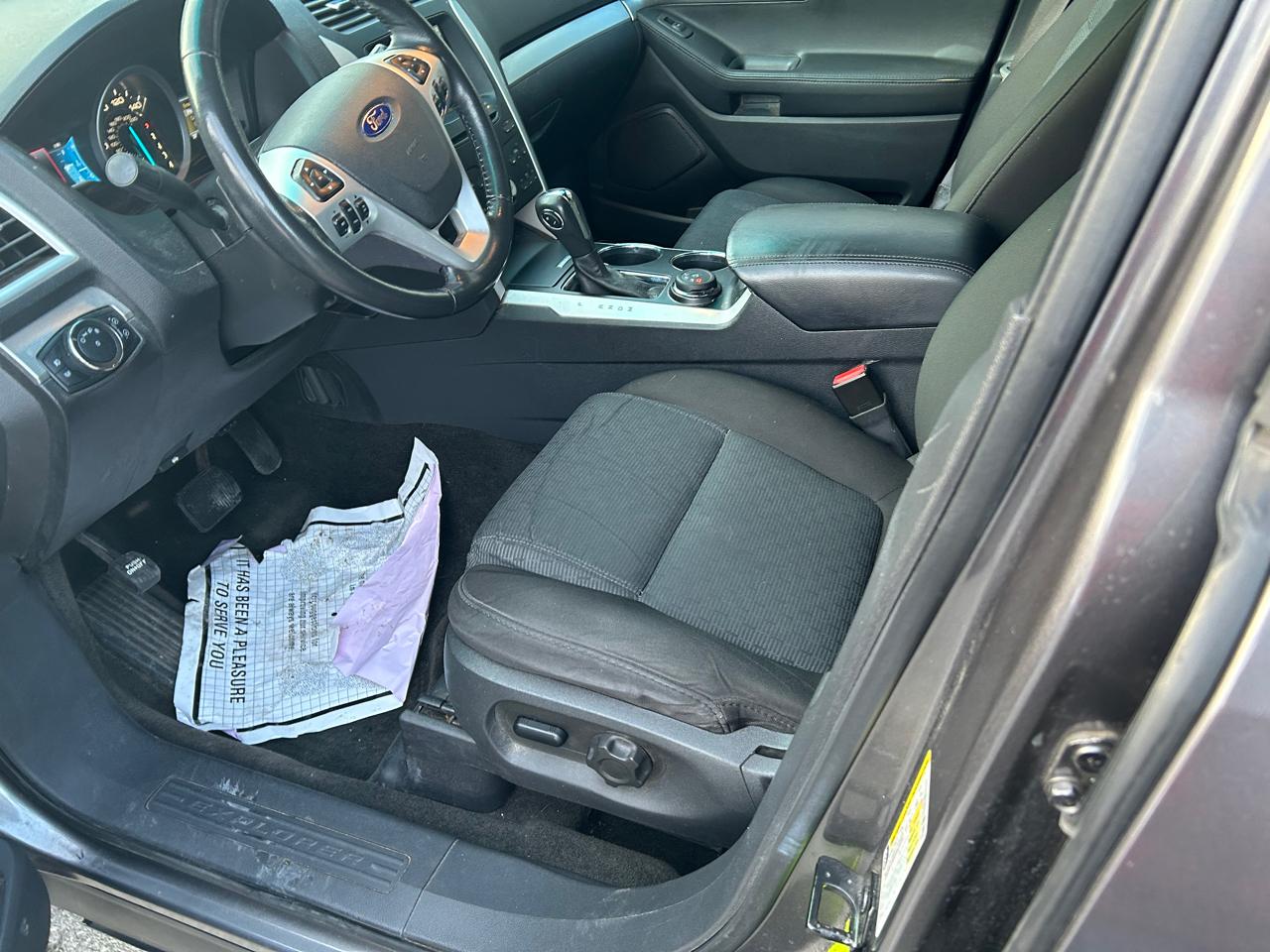 Ford Explorer XLT 4WD 2012