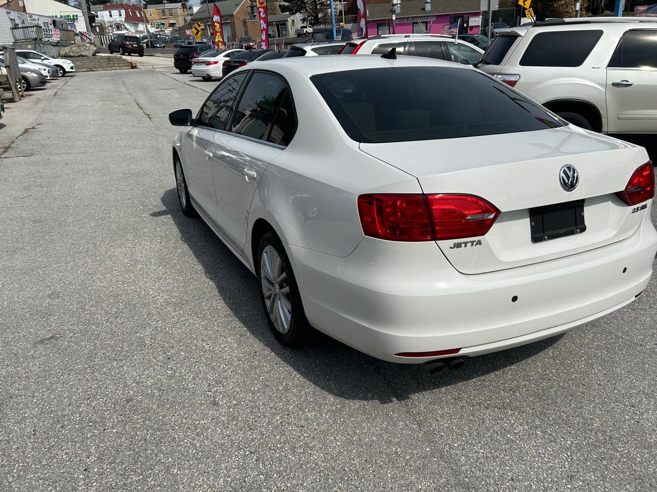 Volkswagen Jetta SEL PZEV 2012