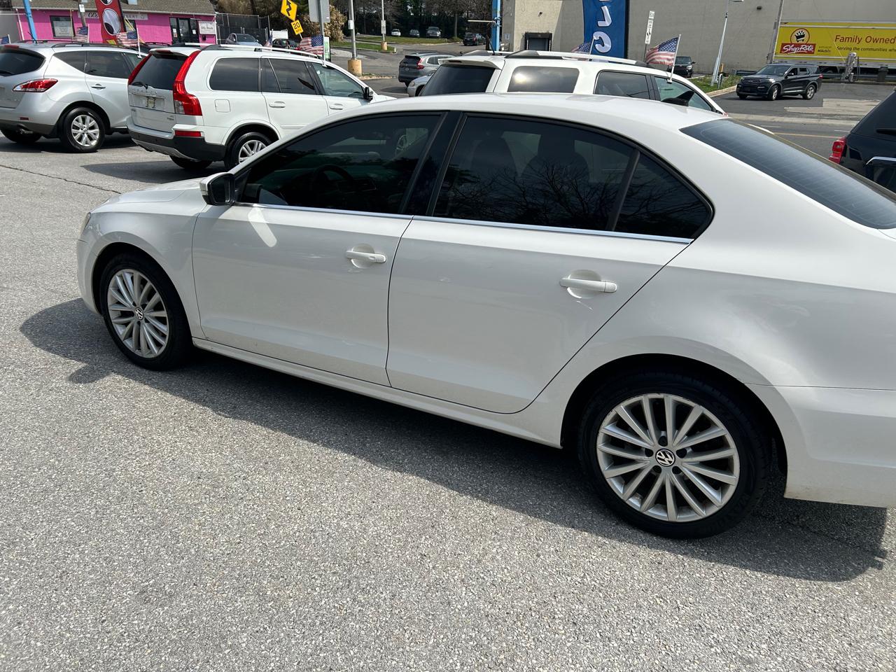 Volkswagen Jetta SEL PZEV 2012