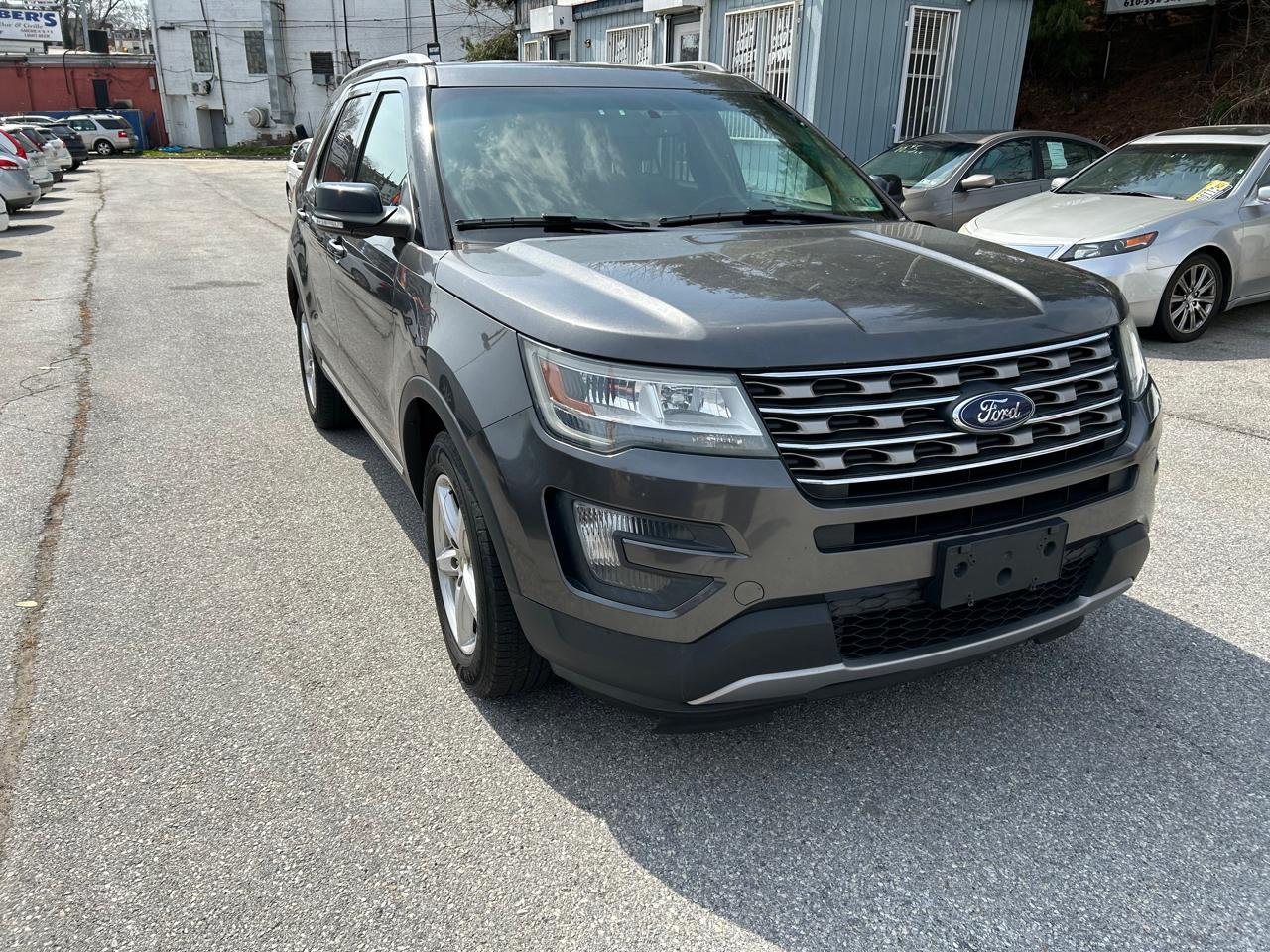 Ford Explorer XLT 4WD 2016