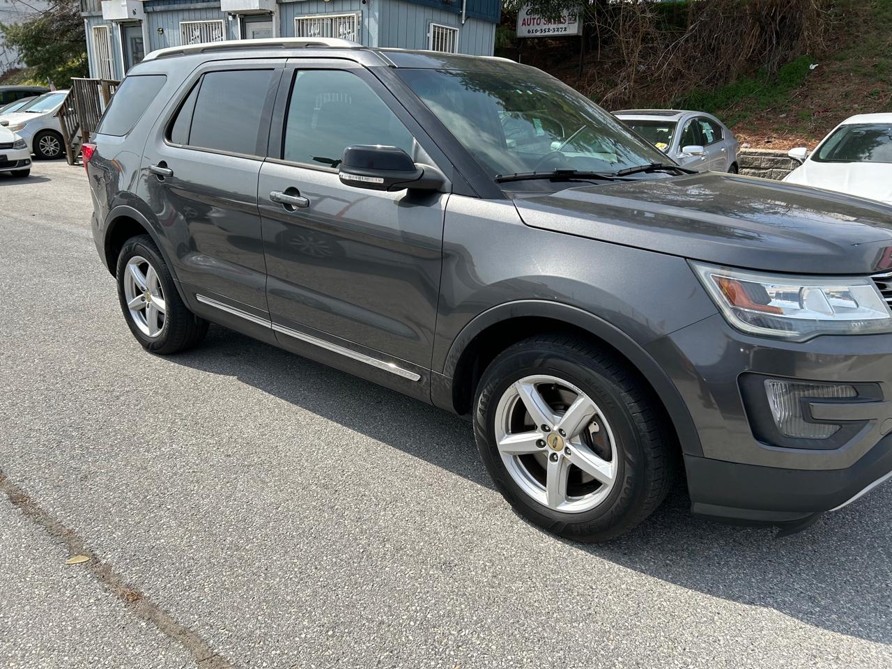 Ford Explorer XLT 4WD 2016