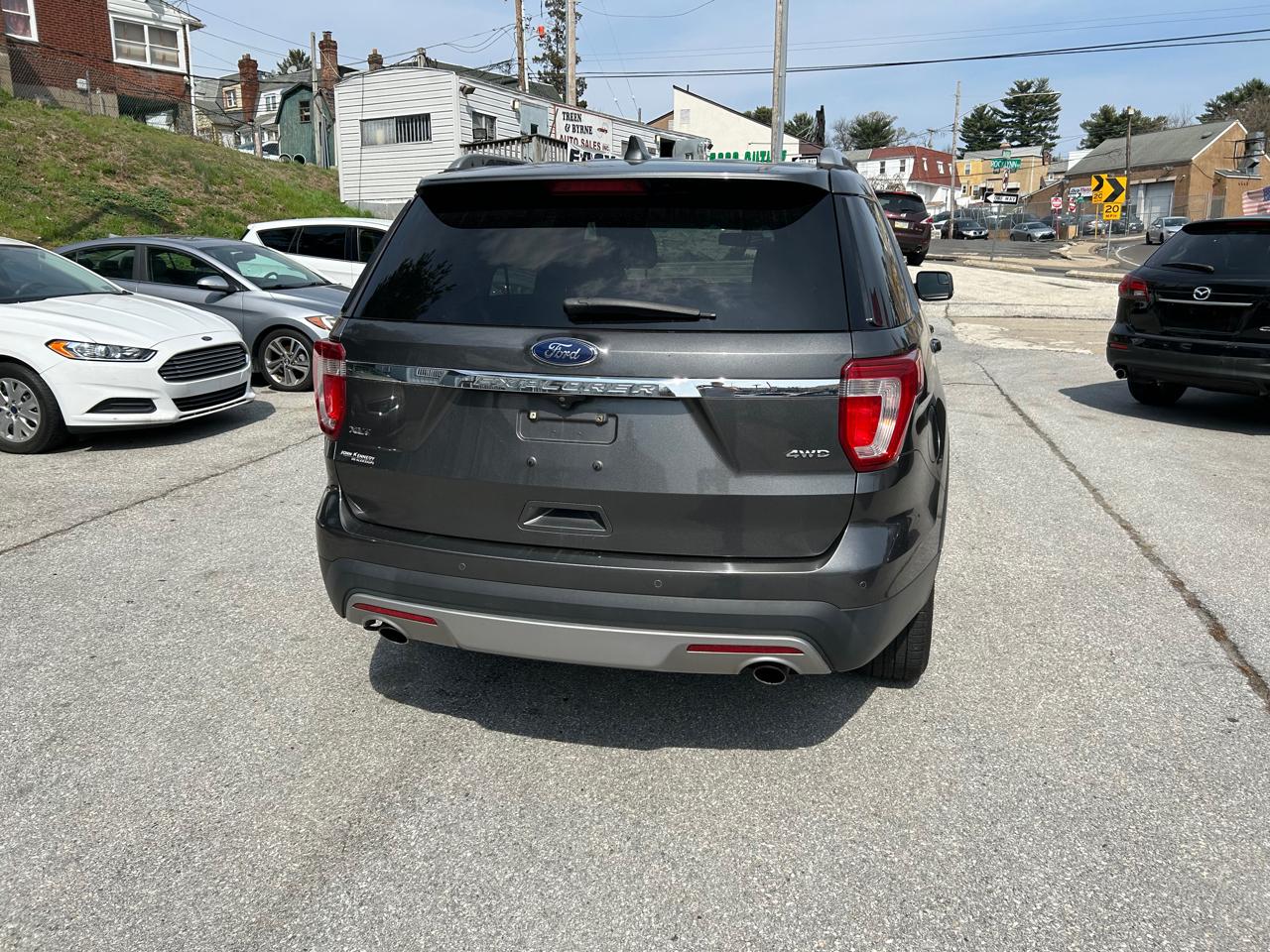 Ford Explorer XLT 4WD 2016