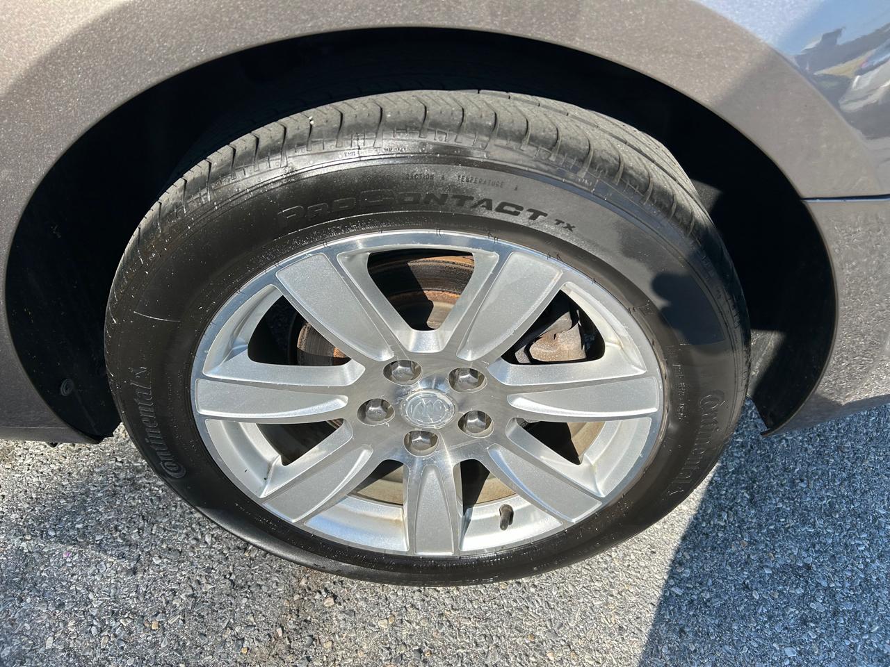 Buick LaCrosse CXL AWD 2011