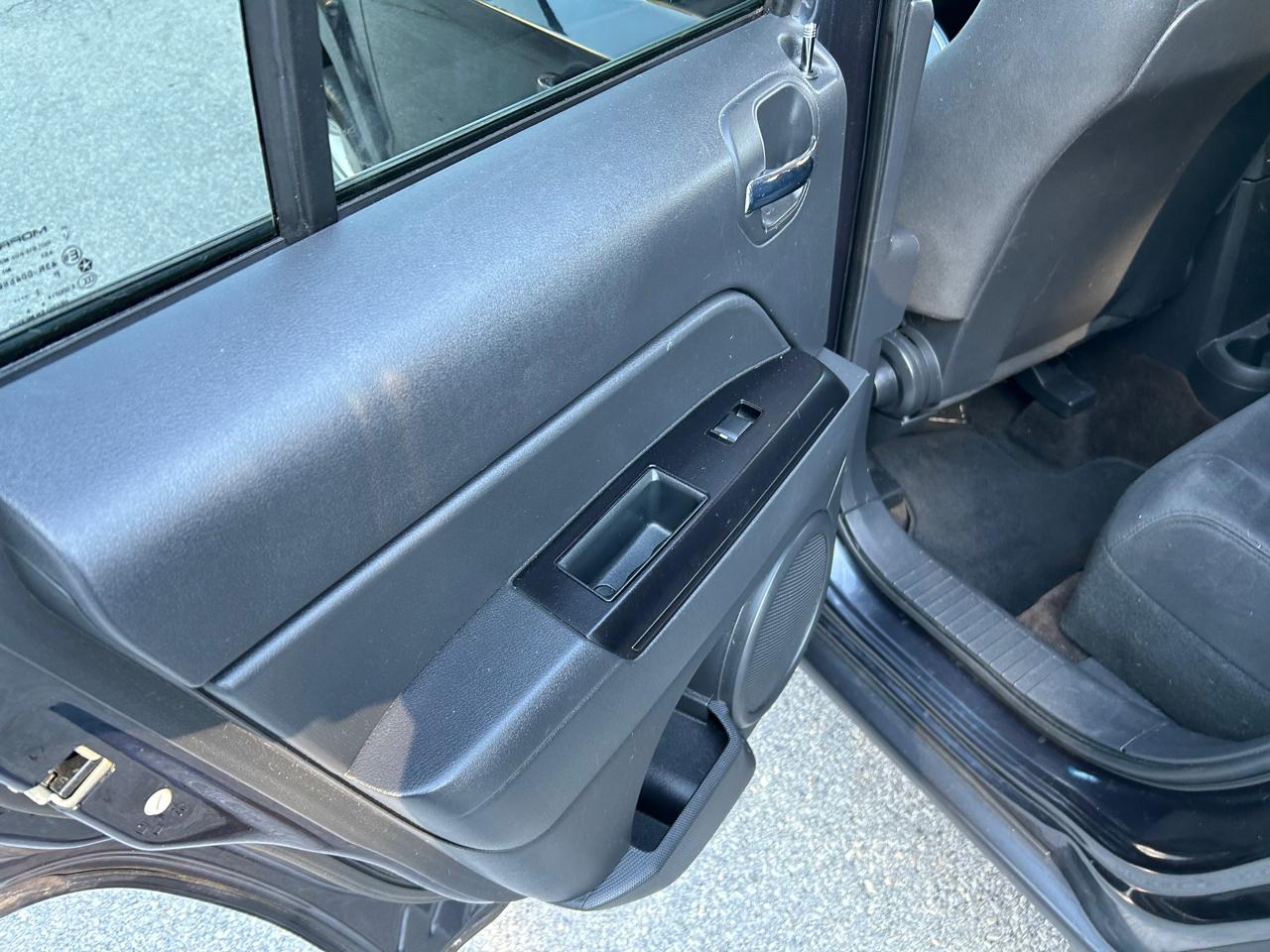 Jeep Patriot Latitude 2WD 2014
