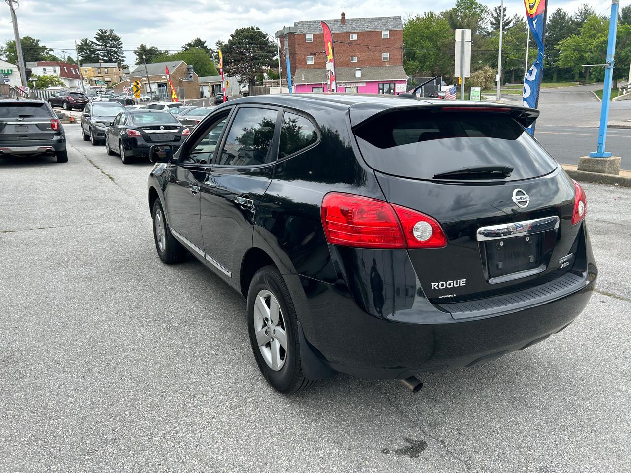 Nissan Rogue S AWD 2013