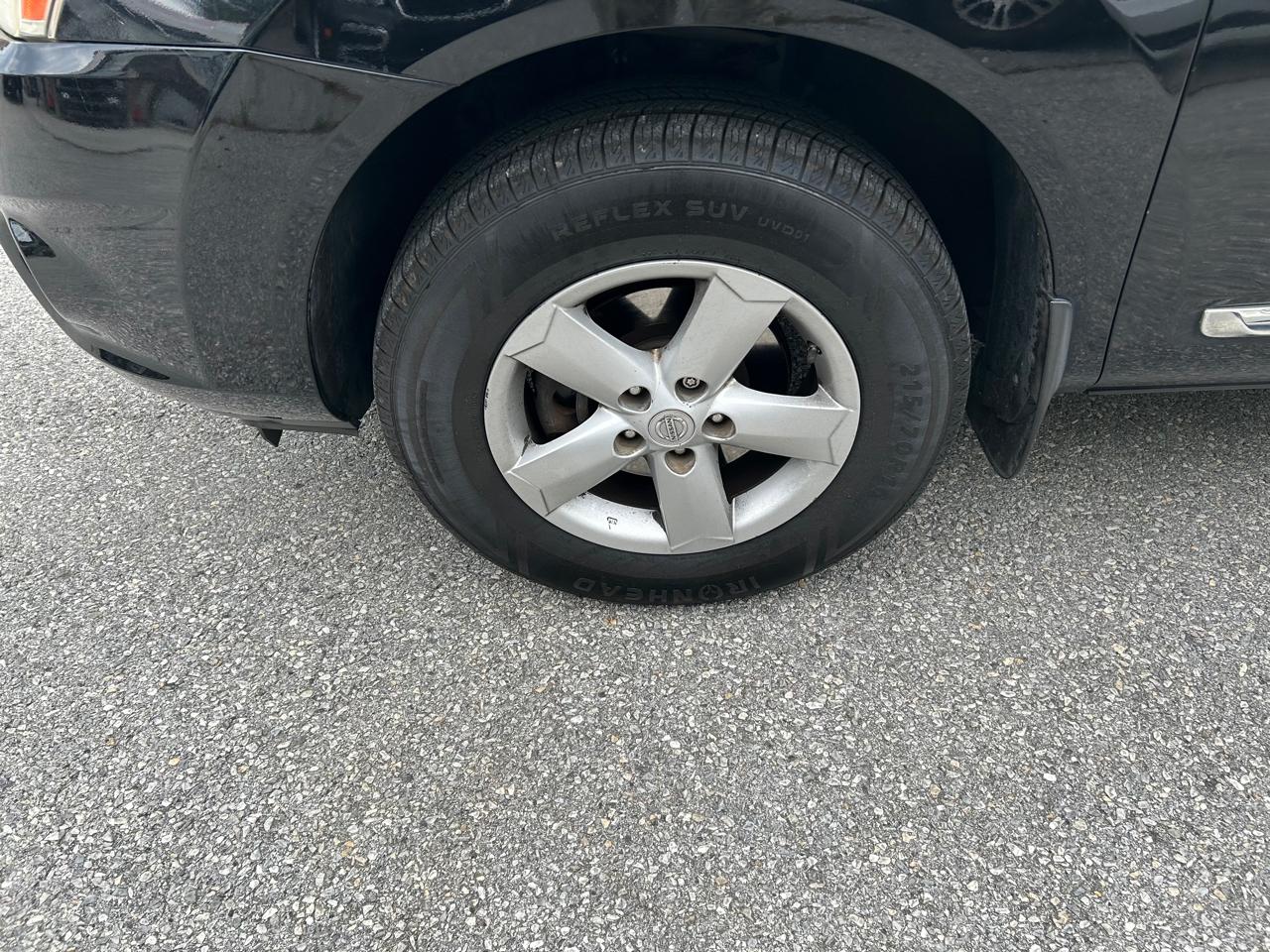 Nissan Rogue S AWD 2013