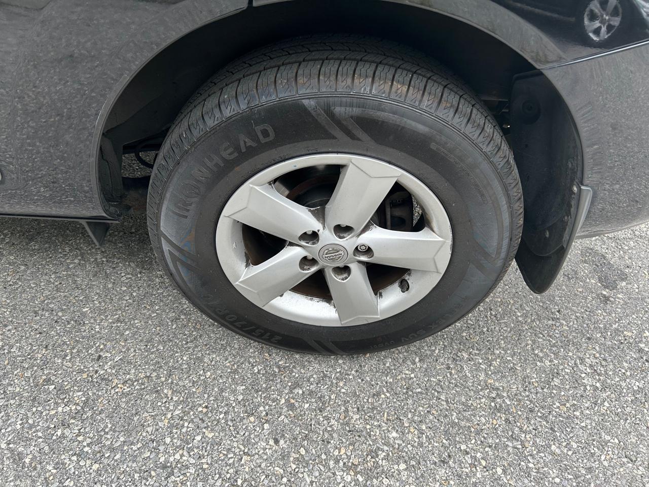 Nissan Rogue S AWD 2013
