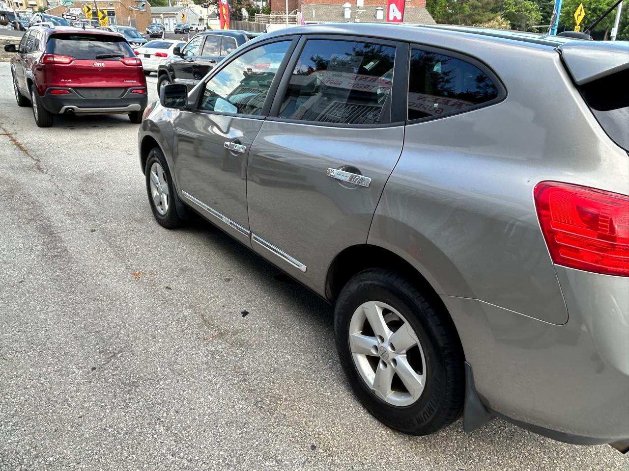 Nissan Rogue S AWD 2012
