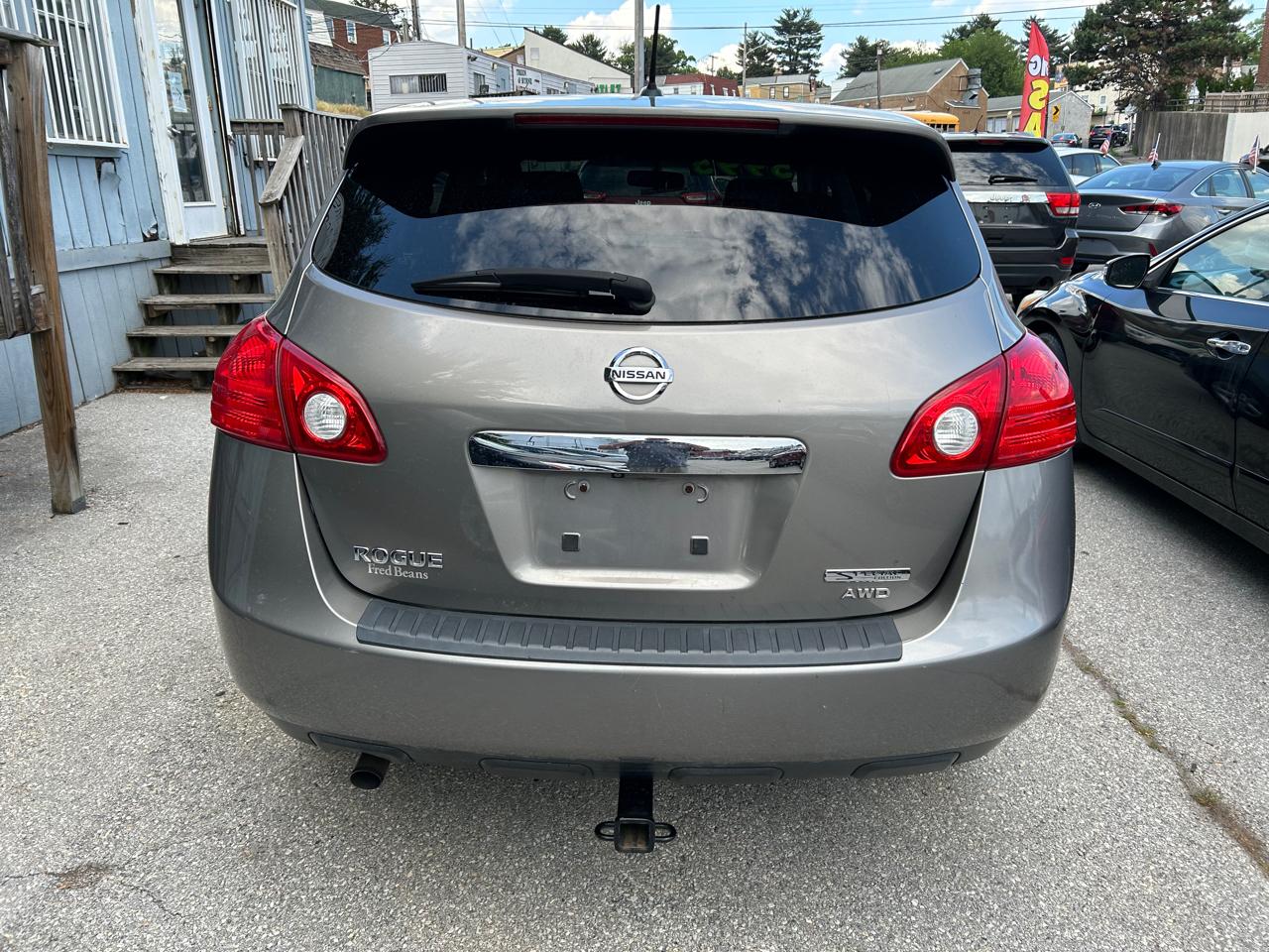 Nissan Rogue S AWD 2012