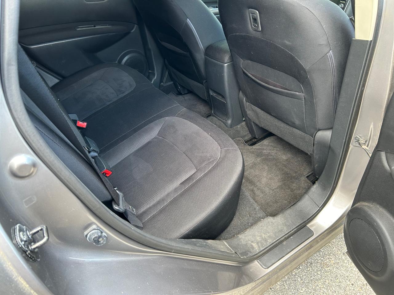 Nissan Rogue S AWD 2012