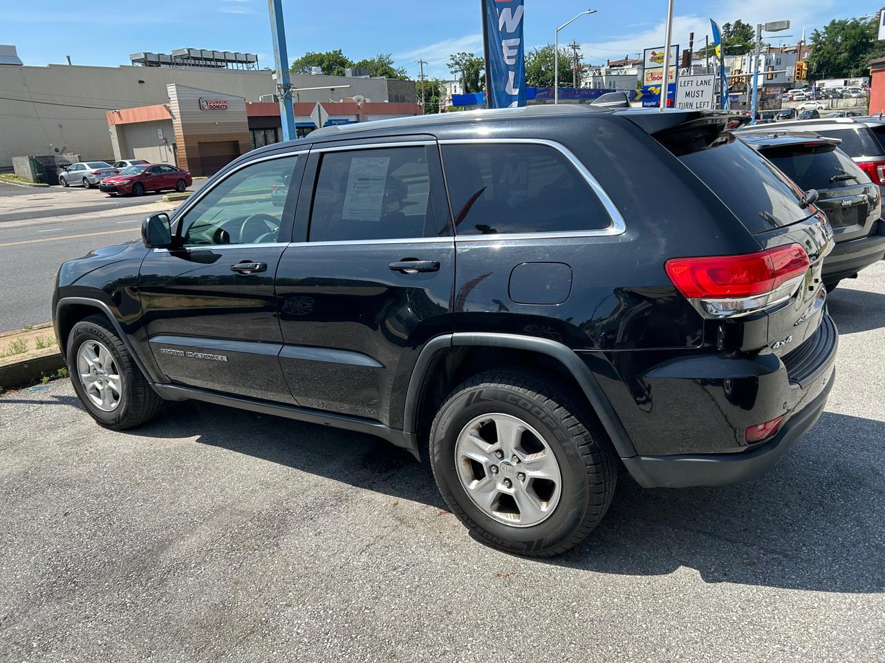 Jeep Grand Cherokee Laredo 4WD 2017