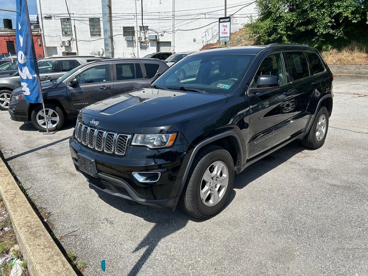 Jeep Grand Cherokee Laredo 4WD 2017