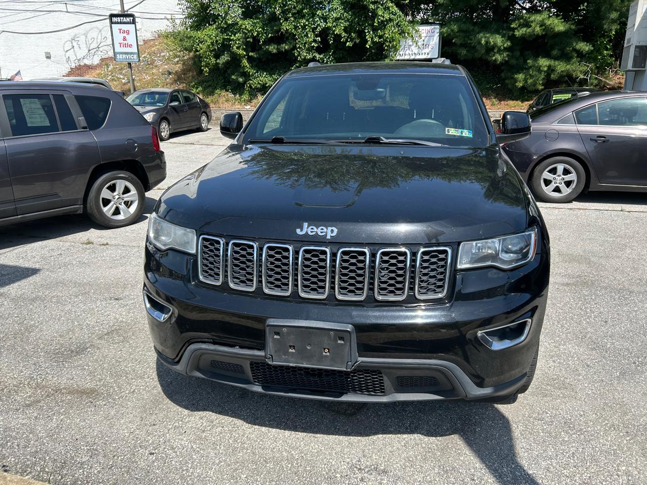 Jeep Grand Cherokee Laredo 4WD 2017