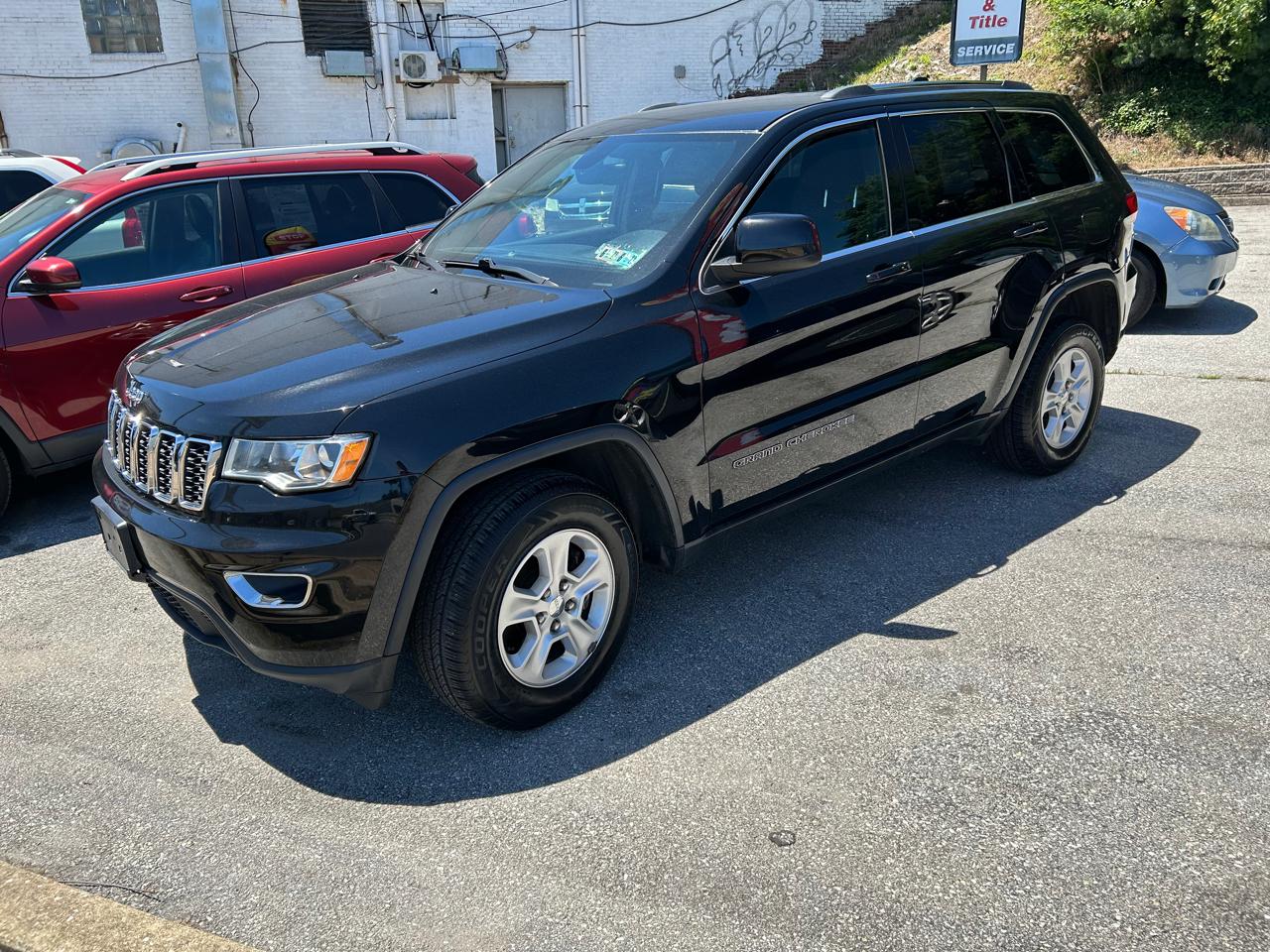 Jeep Grand Cherokee Laredo 4WD 2017