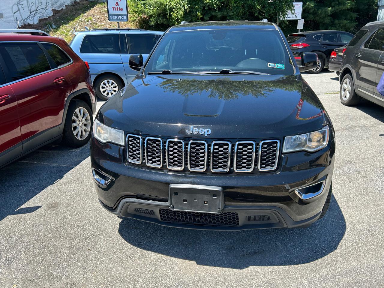 Jeep Grand Cherokee Laredo 4WD 2017